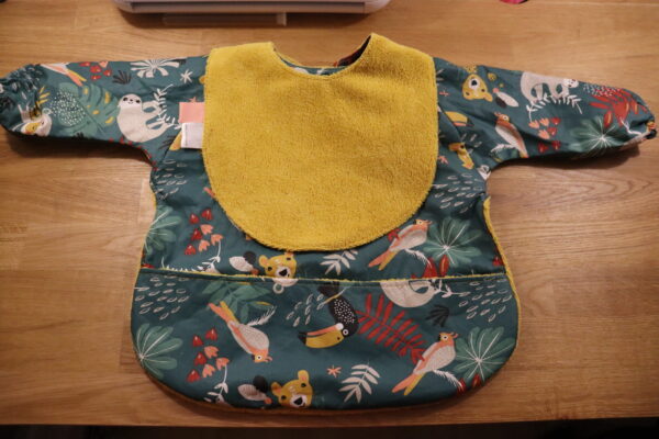 Tablier bavoir en tissu imperméable et bambou